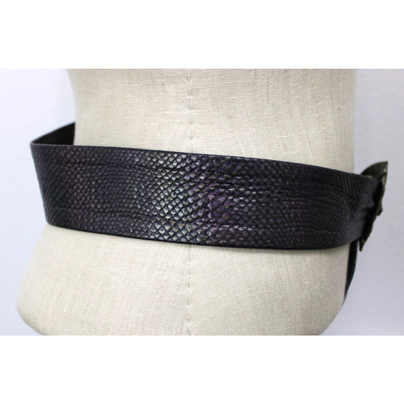 Vintage 1980s NINA GELARDI Adjustable Leather Waist Belt w/ Art Buckle *As Is* main image 4